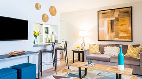 1st Lake Apartments in New Orleans, Louisiana